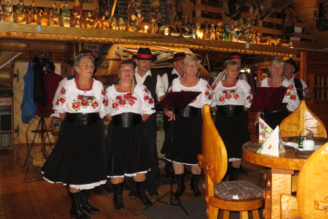 Folkloreabend „Beim Berggeist“