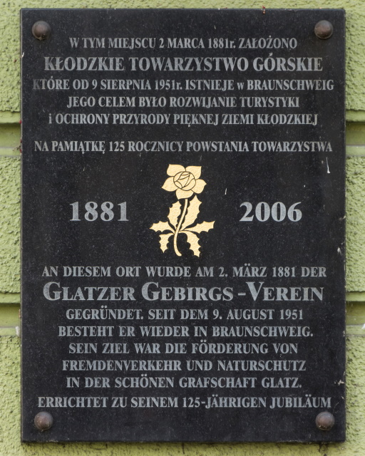 Gedenktafel des GGV an dessen Gründungsort in Glatz